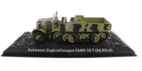 Heavy Half Track Sd.Kfz. 9 FAMO, 18t Halbkettenfahrzeug, 1/72